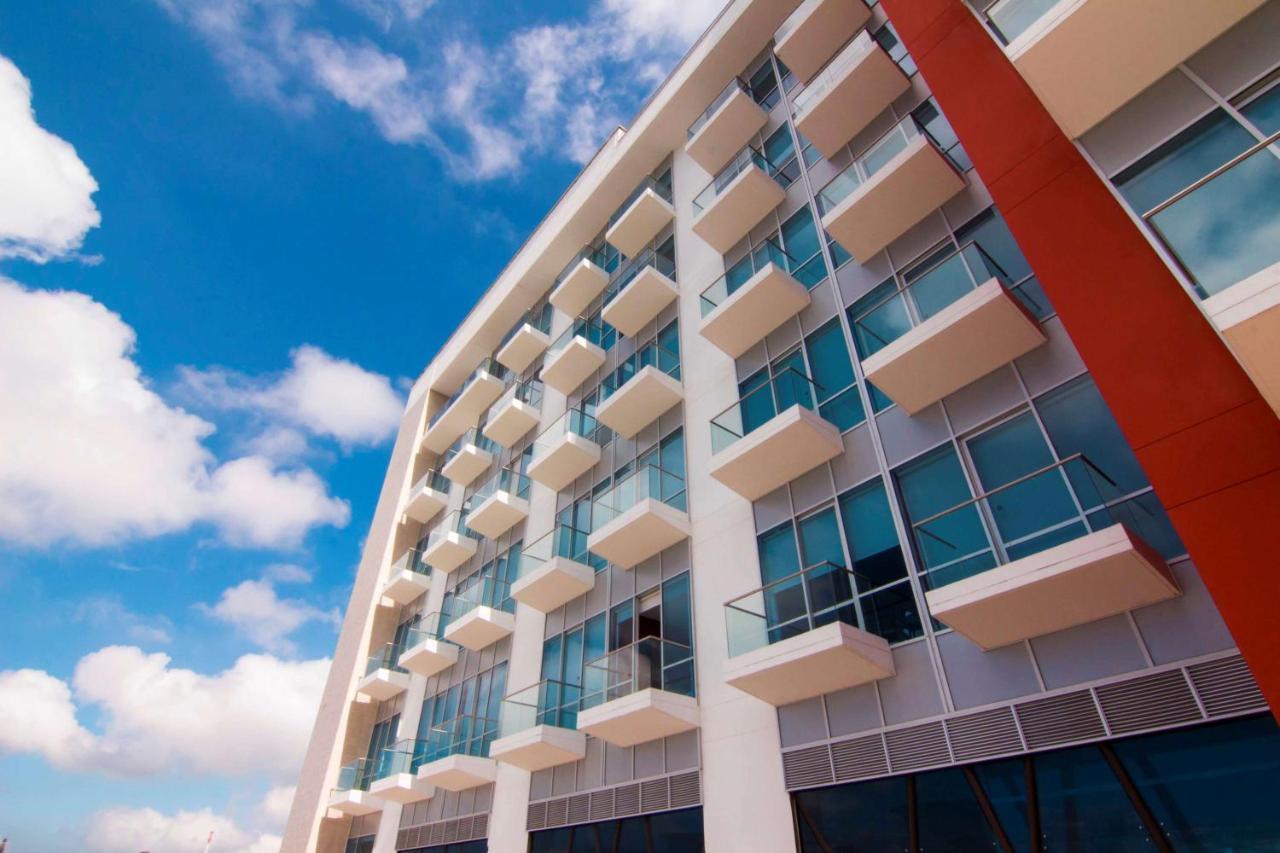 Sonesta Hotel Pereira Cerritos Exterior photo The building's facade