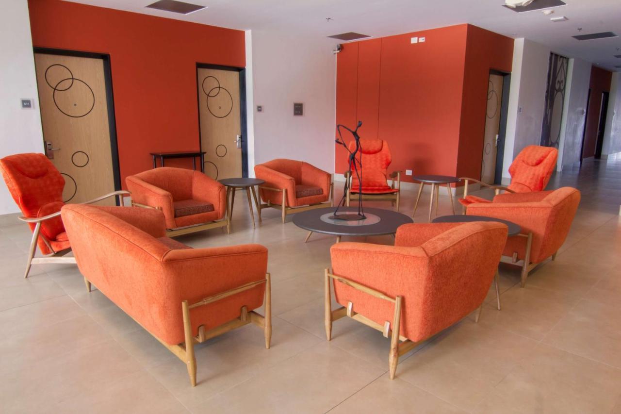 Sonesta Hotel Pereira Cerritos Exterior photo The lobby of the hotel
