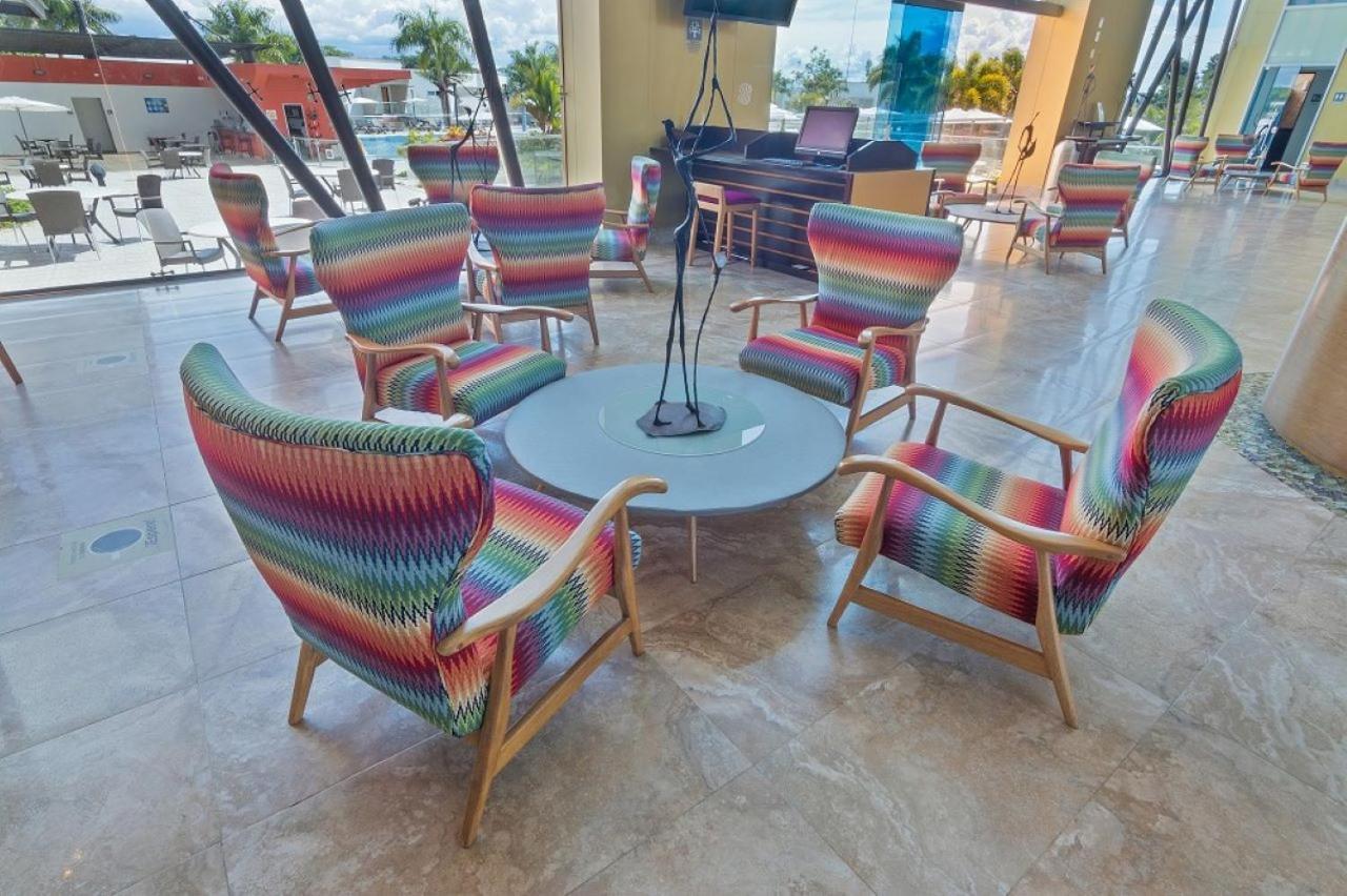 Sonesta Hotel Pereira Cerritos Exterior photo The lobby of the hotel