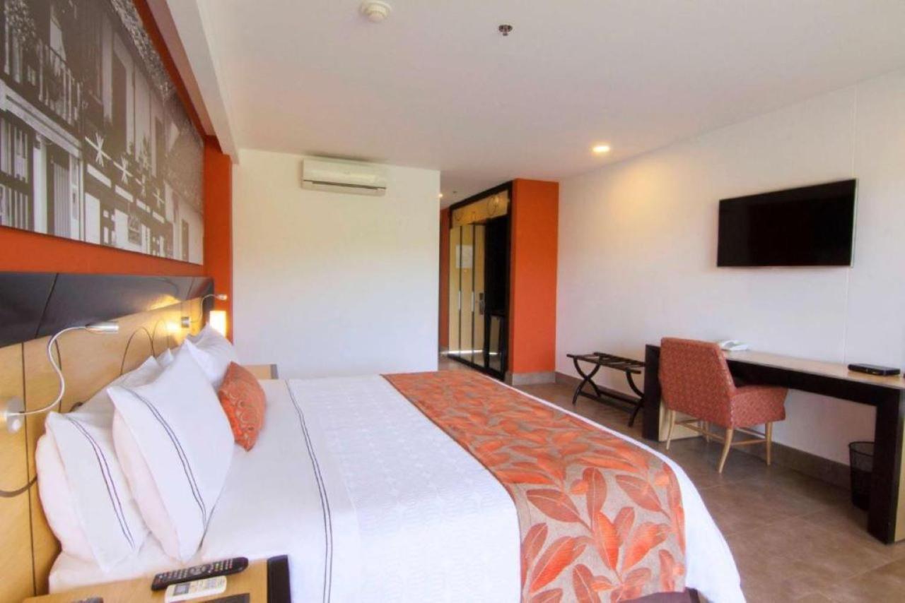 Sonesta Hotel Pereira Cerritos Exterior photo