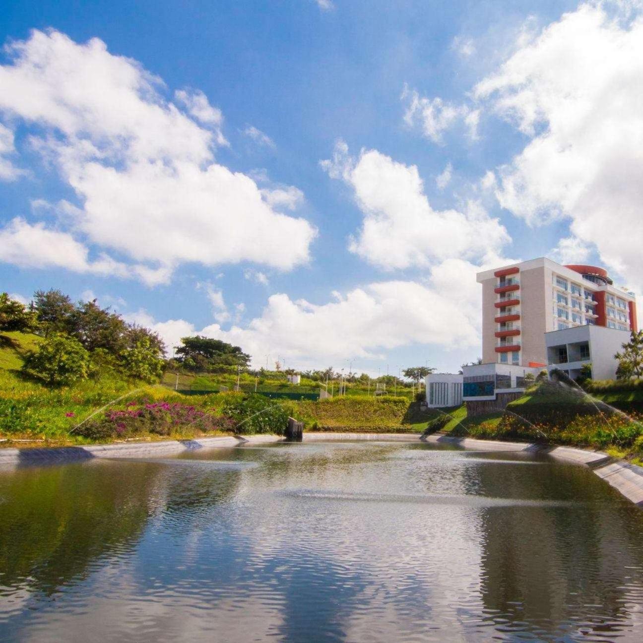 Sonesta Hotel Pereira Cerritos Exterior photo View of the hotel