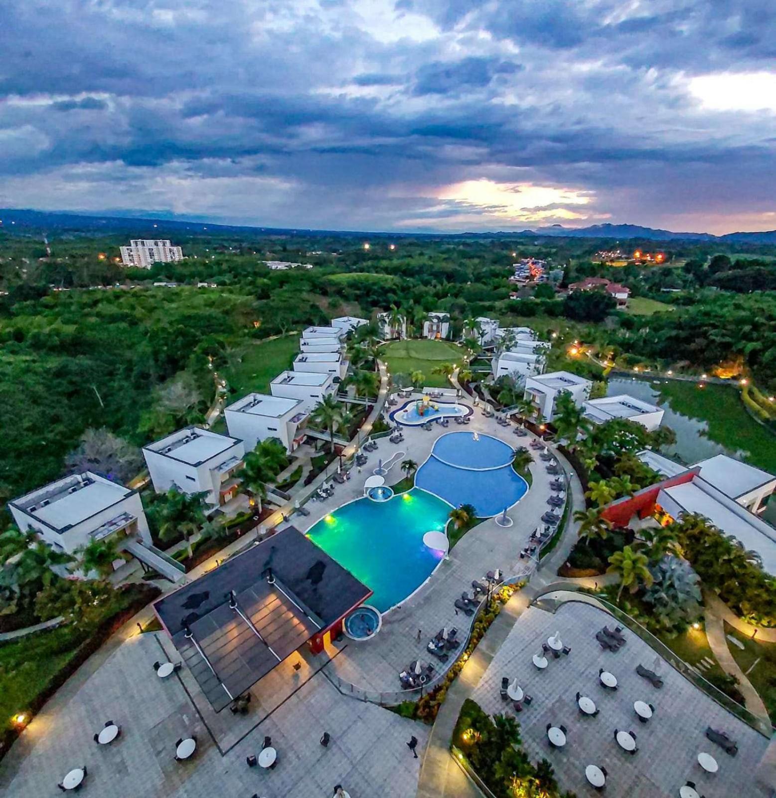 Sonesta Hotel Pereira Cerritos Exterior photo Aerial view of the resort