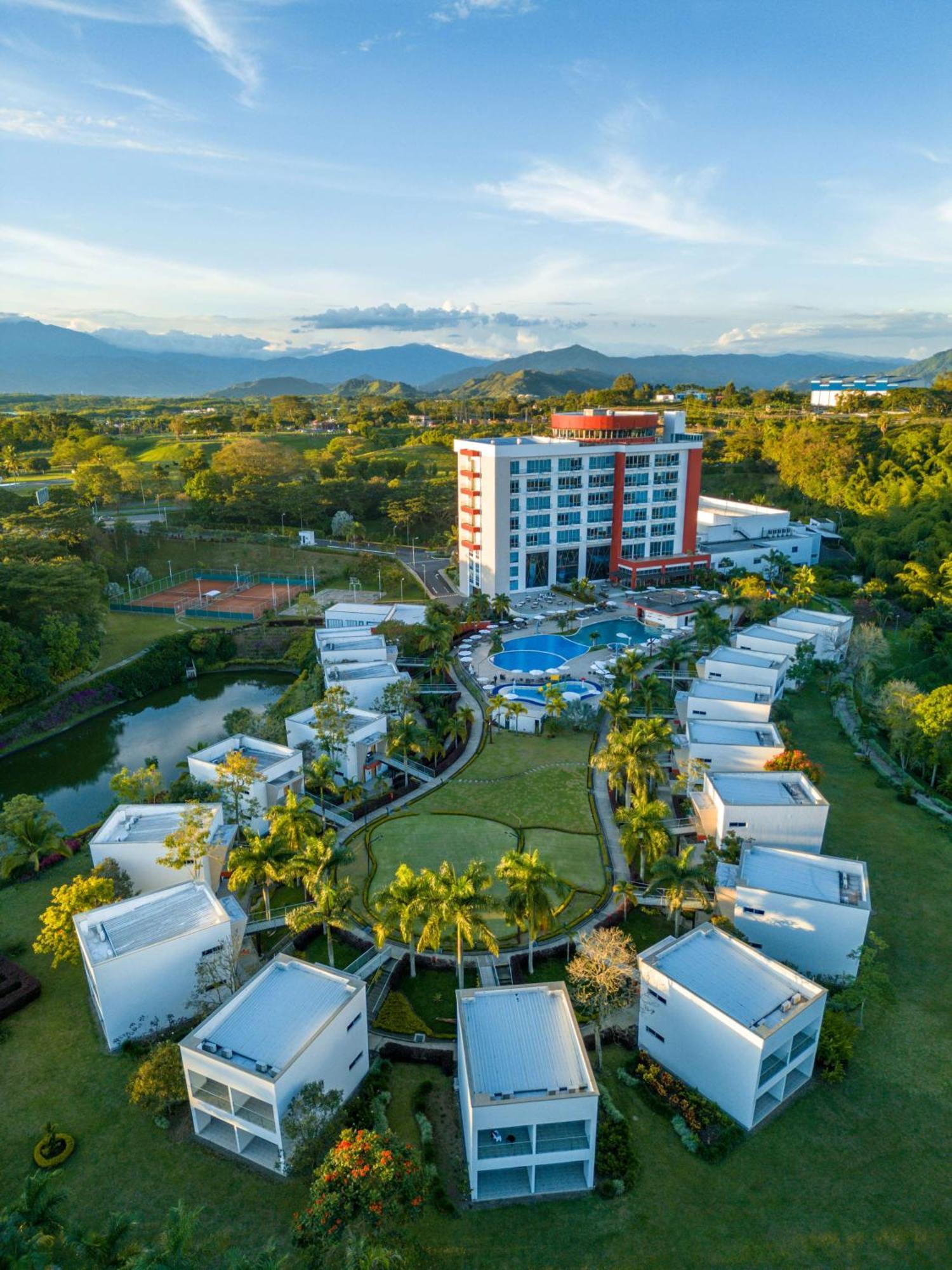 Sonesta Hotel Pereira Cerritos Exterior photo